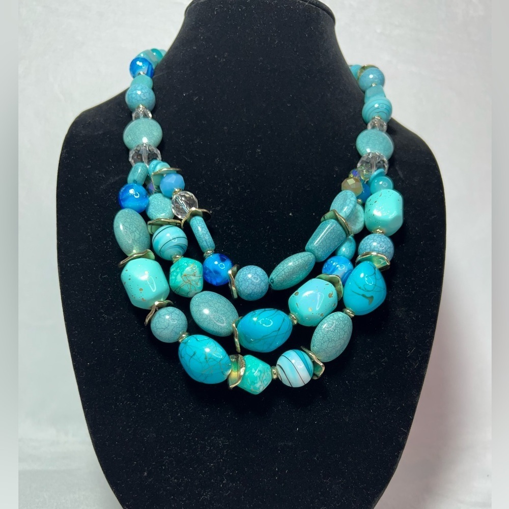 Turquoise and Blue Beaded Necklace - Picture 7 of 9